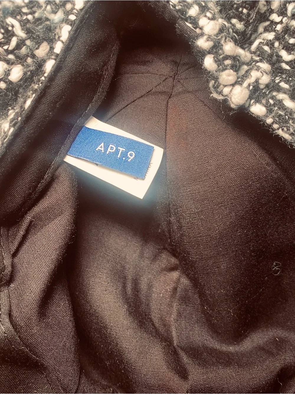 Apt. 9 stylish apt